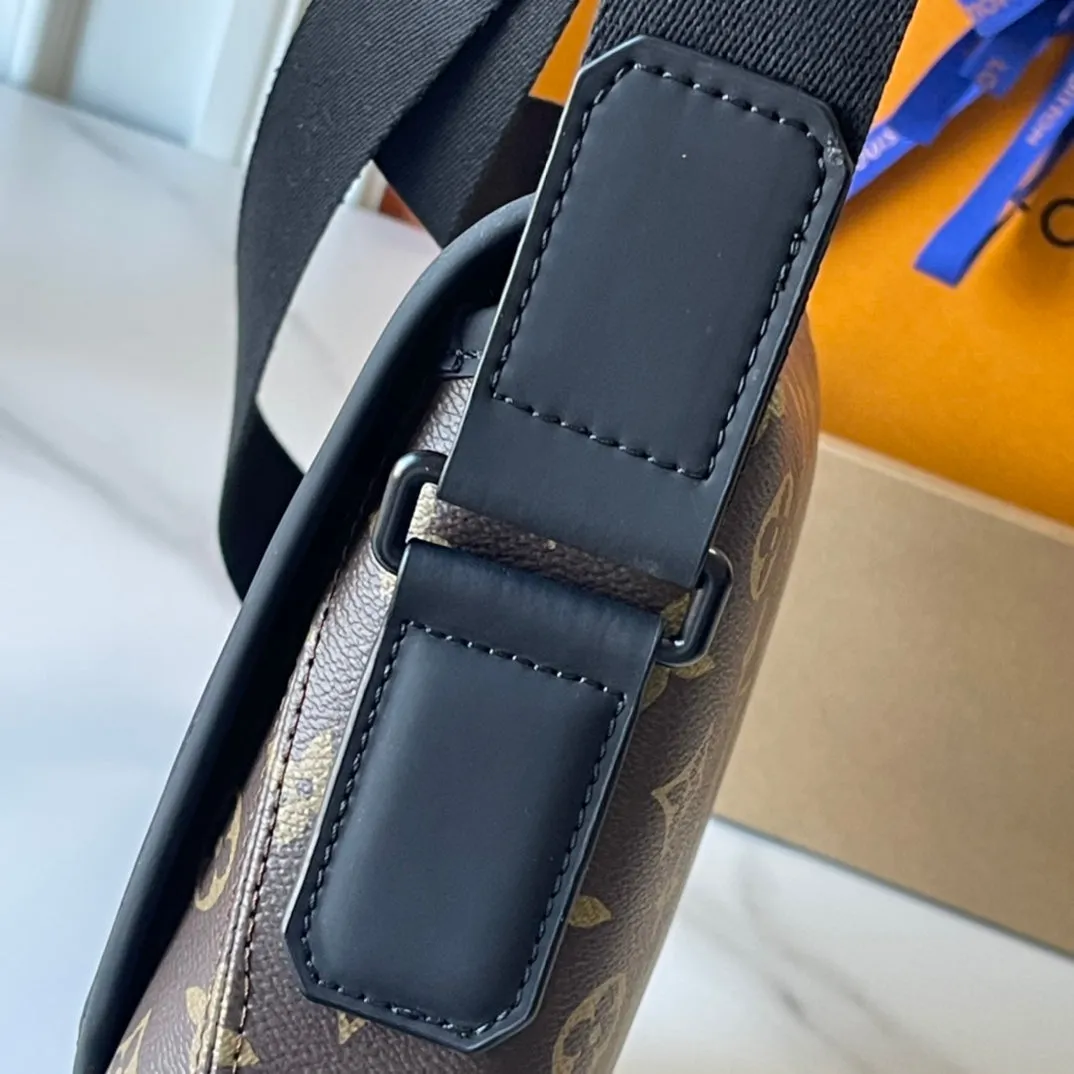 2 Colors - Stylish Design Flap Messenger Bag