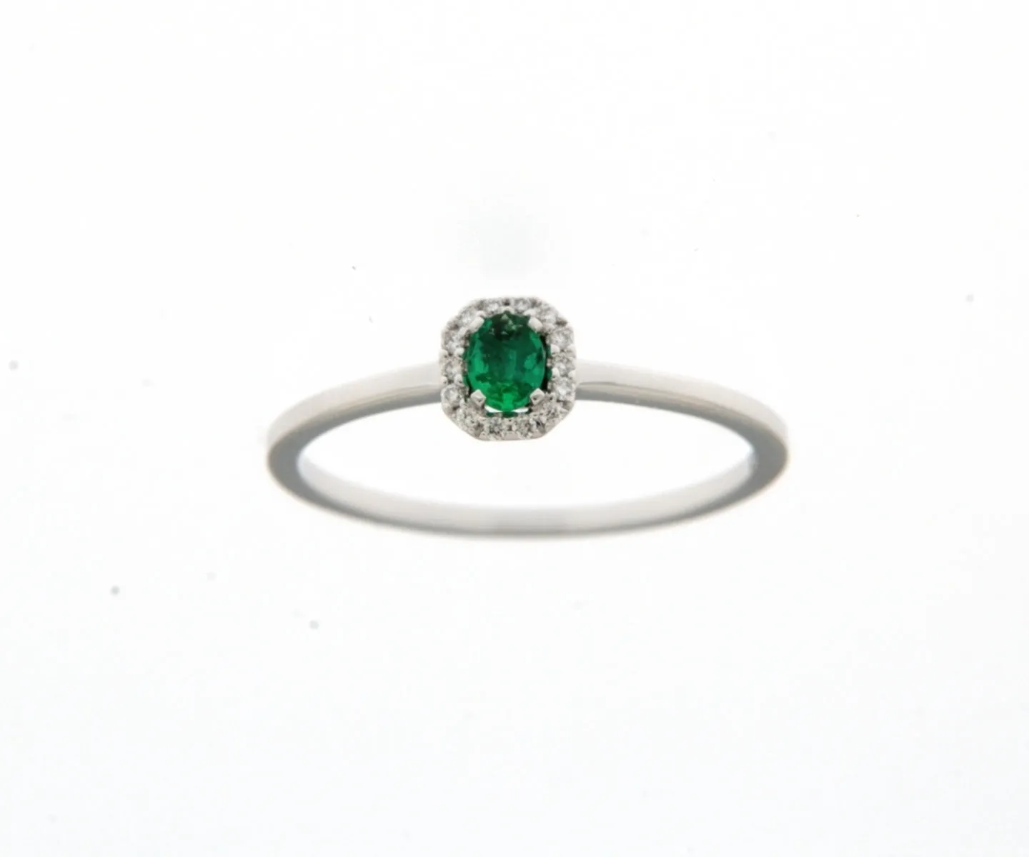 Bague avec motif - Or Blanc, Diamants et Emeraude (059170EA)