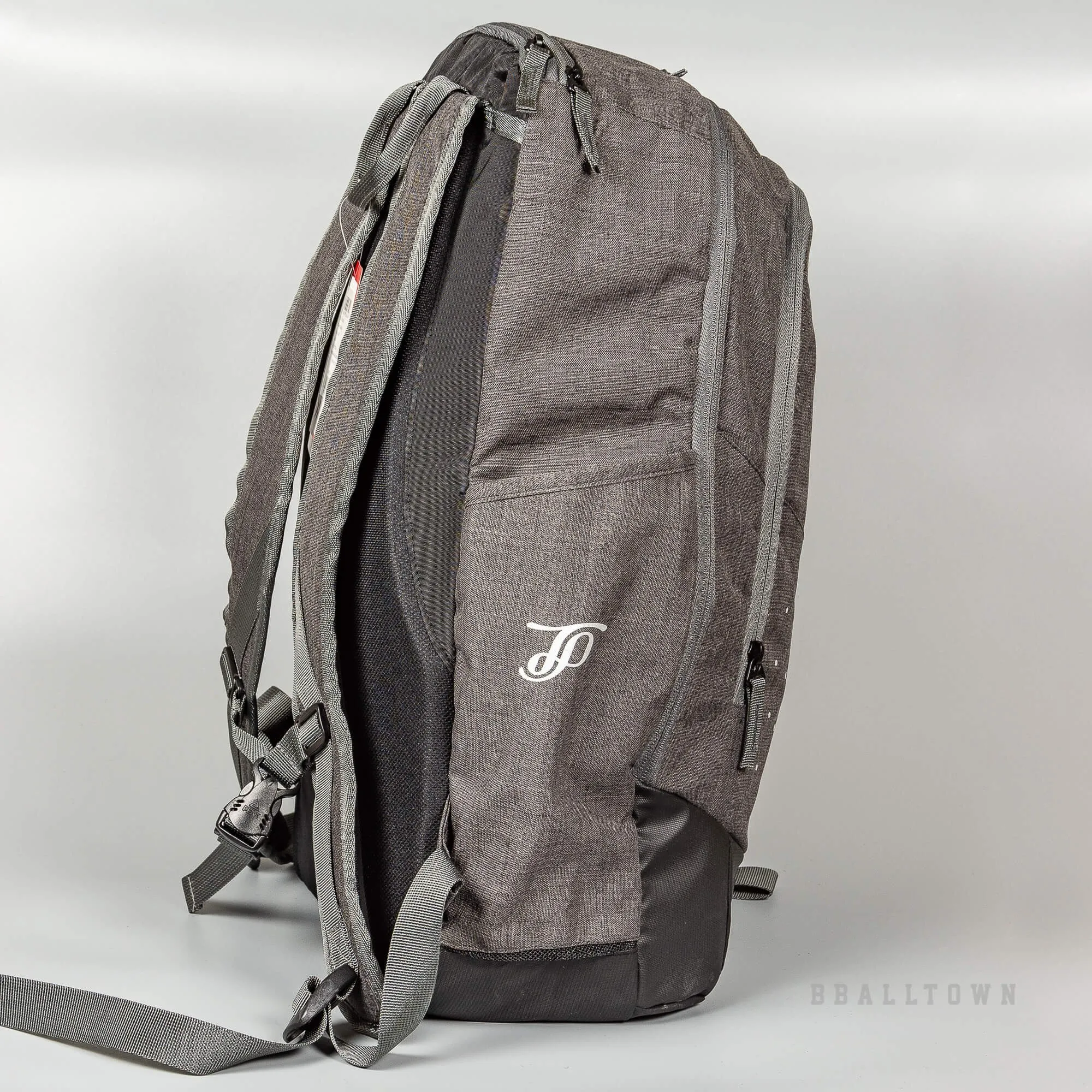 Batoh Peak Parker Series Backpack tmavošedý