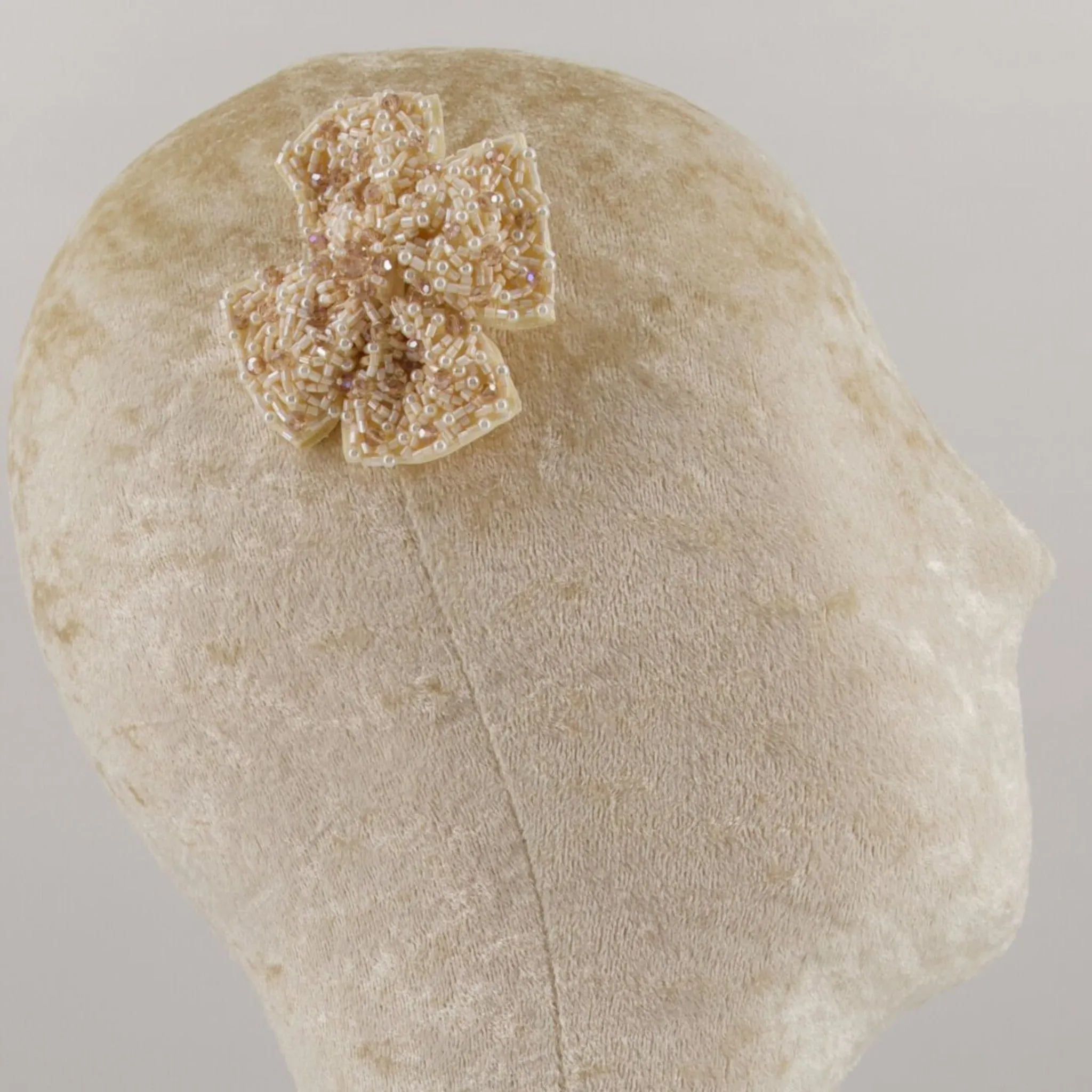 Cameo Crème Designer Hair Clip