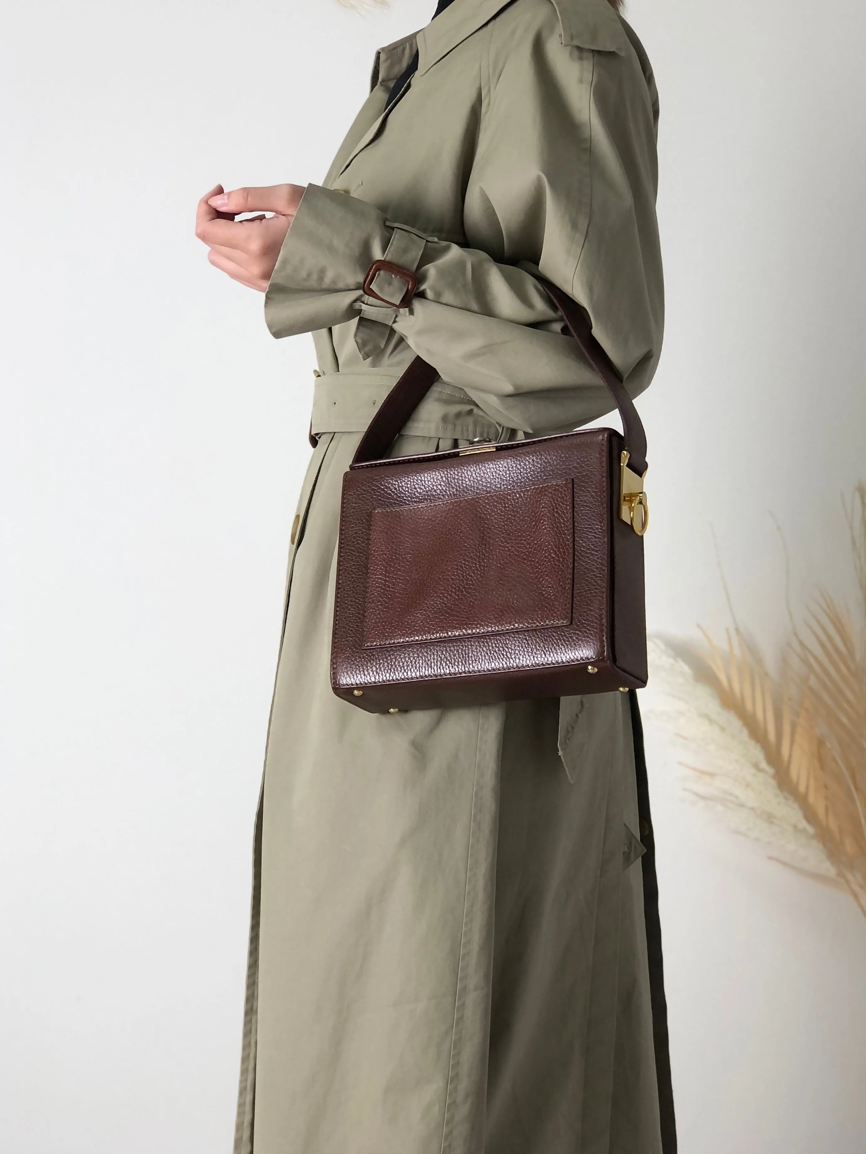 CELINE Gancini Logo Motif Square Leather Handbag Brown Vintage e8kt7d