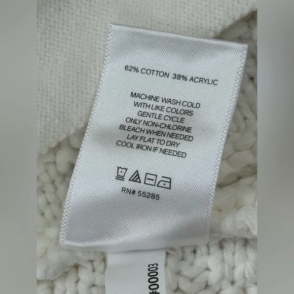 Express Women's Heavy Knit Button Sweater with Pockets, White, Size XS
