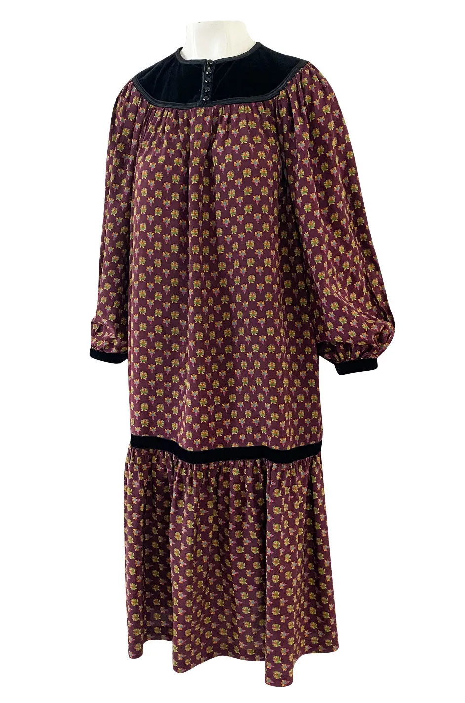 Fall 1977 Yves Saint Laurent Pretty Floral Printed Silk Smock Dress w Velvet Detailing
