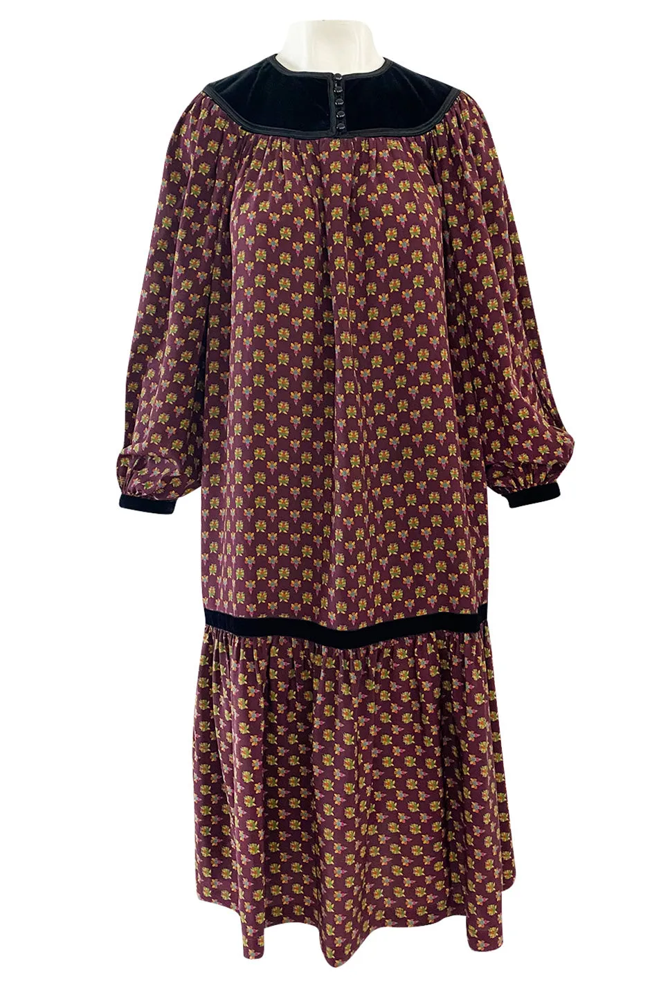 Fall 1977 Yves Saint Laurent Pretty Floral Printed Silk Smock Dress w Velvet Detailing