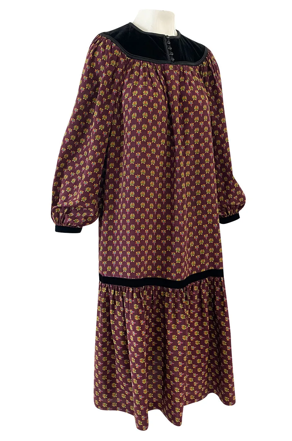 Fall 1977 Yves Saint Laurent Pretty Floral Printed Silk Smock Dress w Velvet Detailing