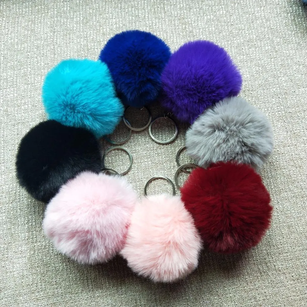 Fluffy Charming Women's Pompom Chain Keyholder