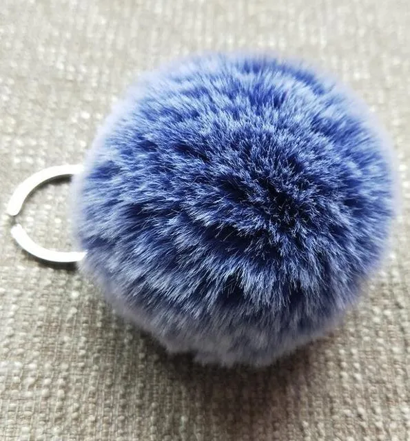 Fluffy Charming Women's Pompom Chain Keyholder