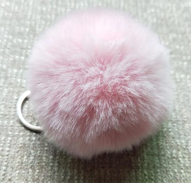 Fluffy Charming Women's Pompom Chain Keyholder