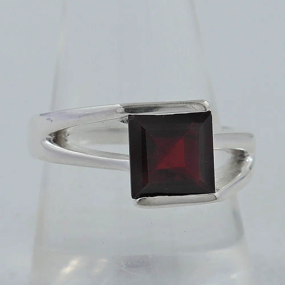 Garnet Gemstone Designer Sterling Silver Ring