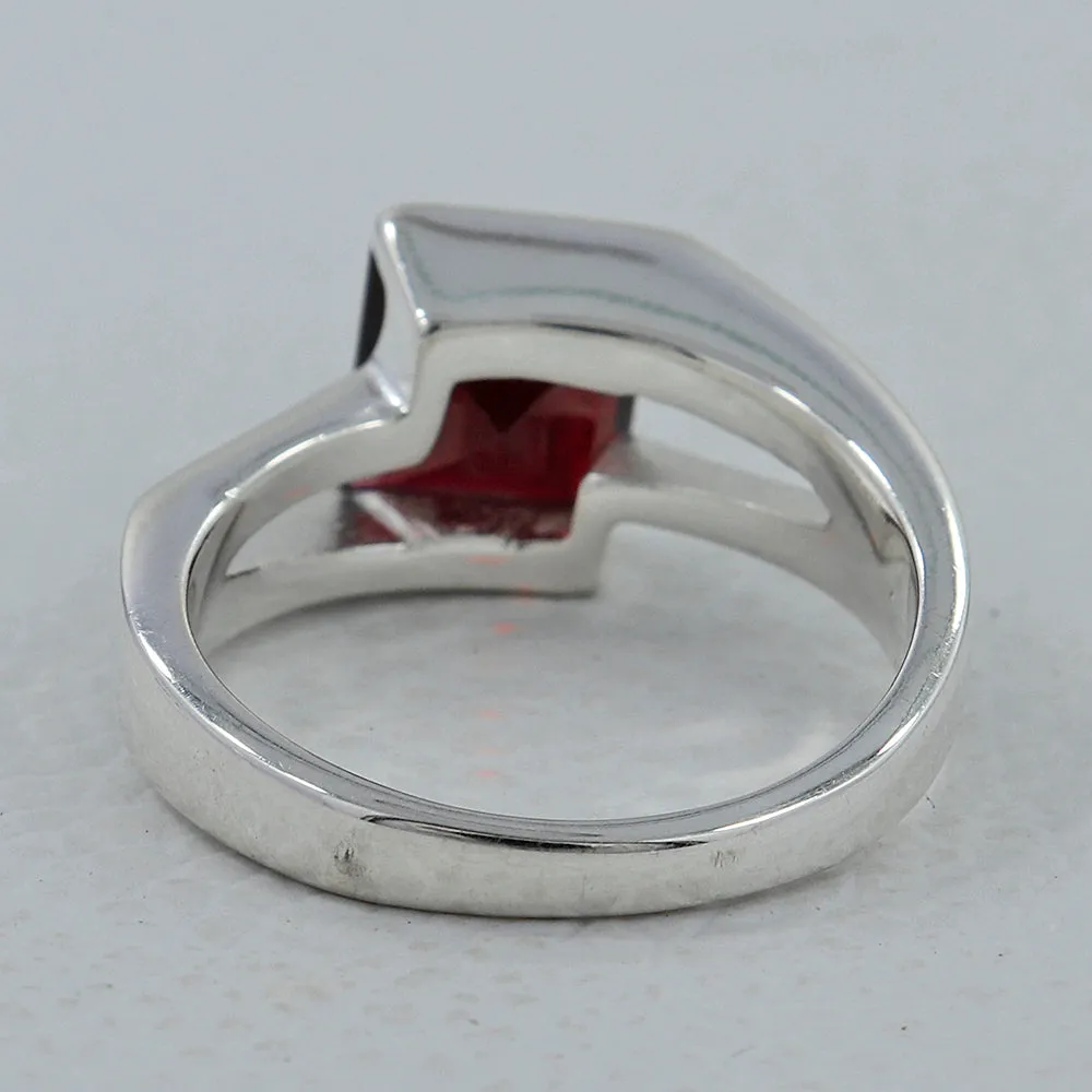 Garnet Gemstone Designer Sterling Silver Ring