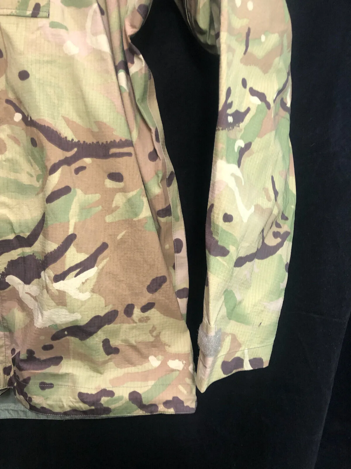 Genuine British Army MTP Camouflaged Waterproof Lightweight Jacket - 170/90