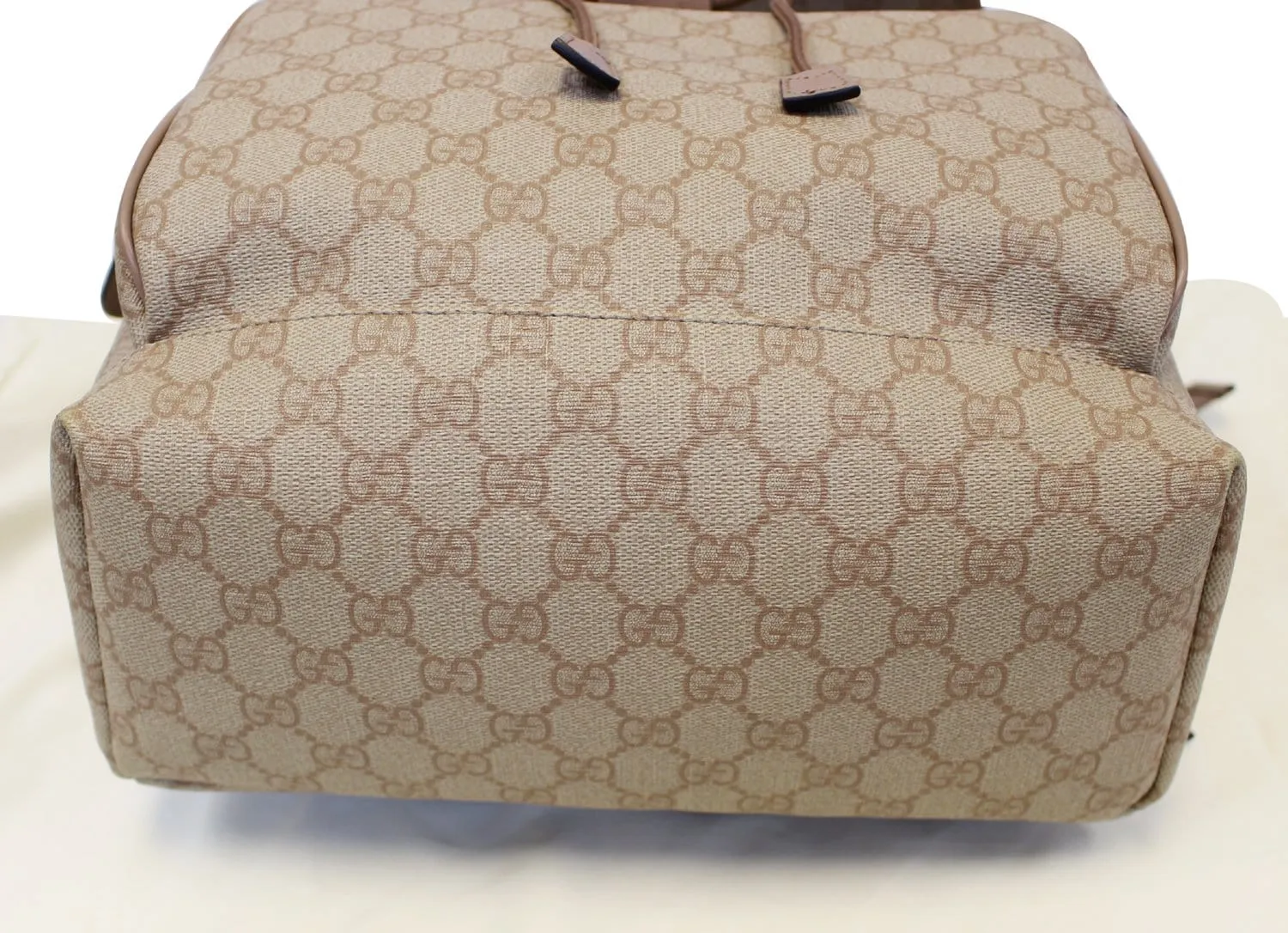 GUCCI GG Monogram Supreme Flap Backpack Bag 246103