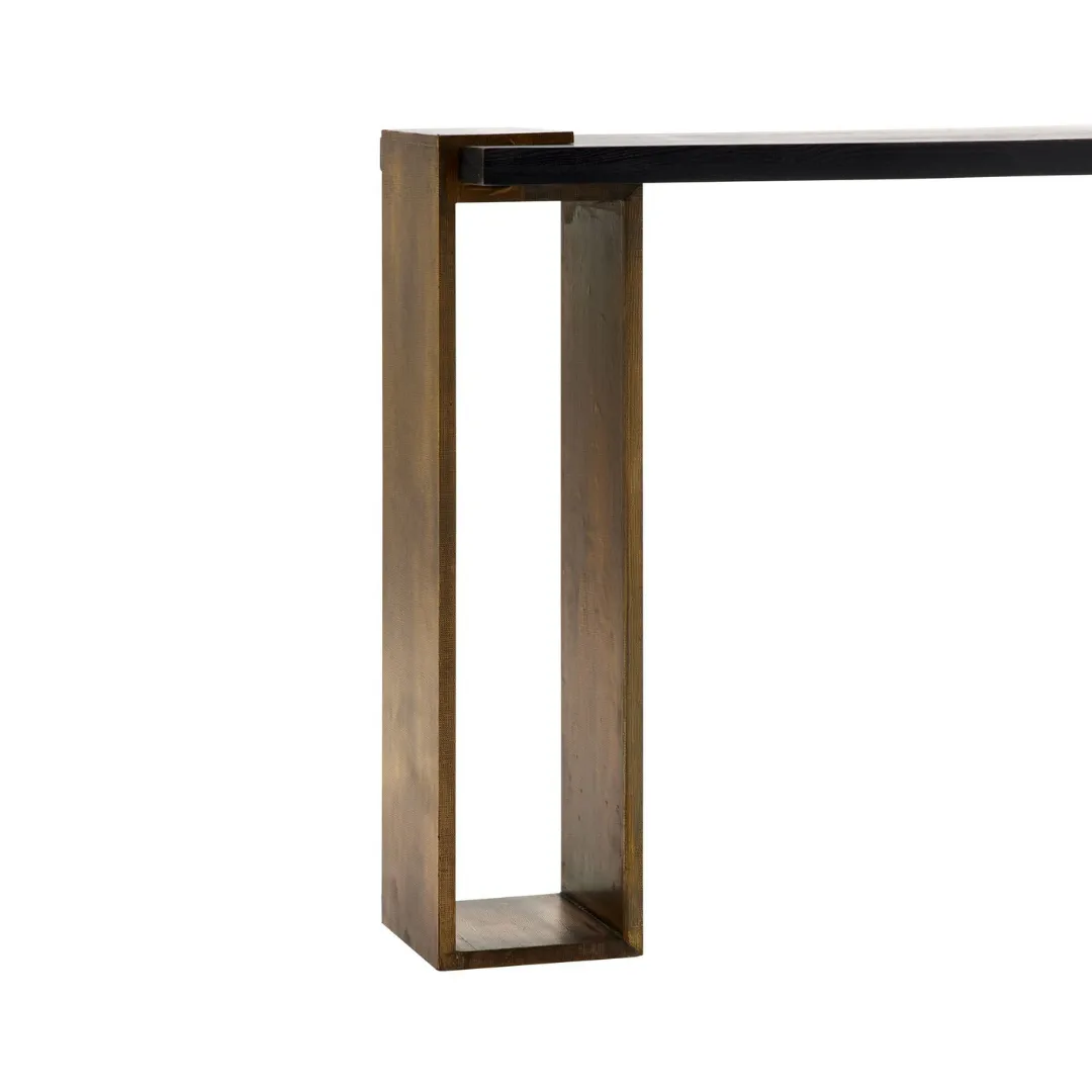 Hamnett Console