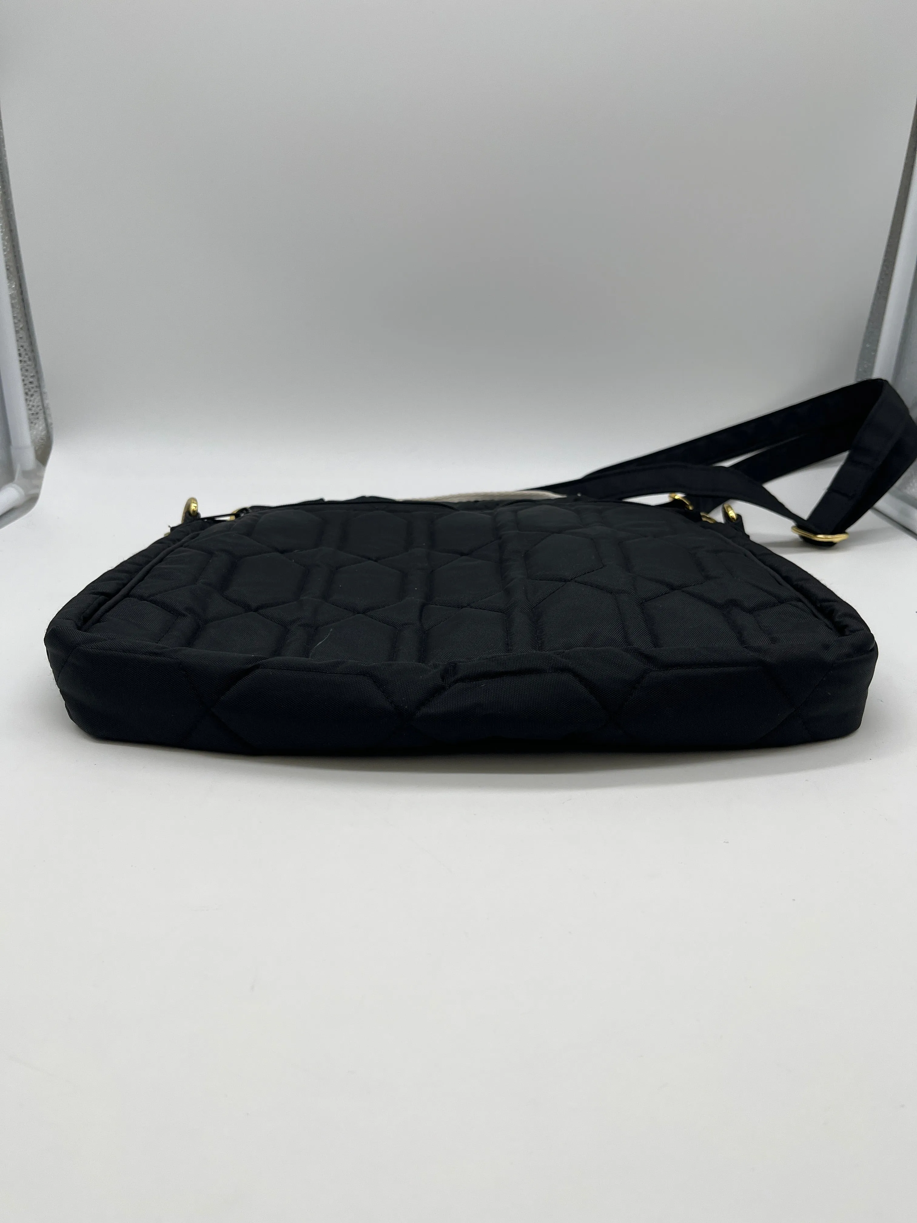 Handbag By Clothes Mentor, Size: Medium