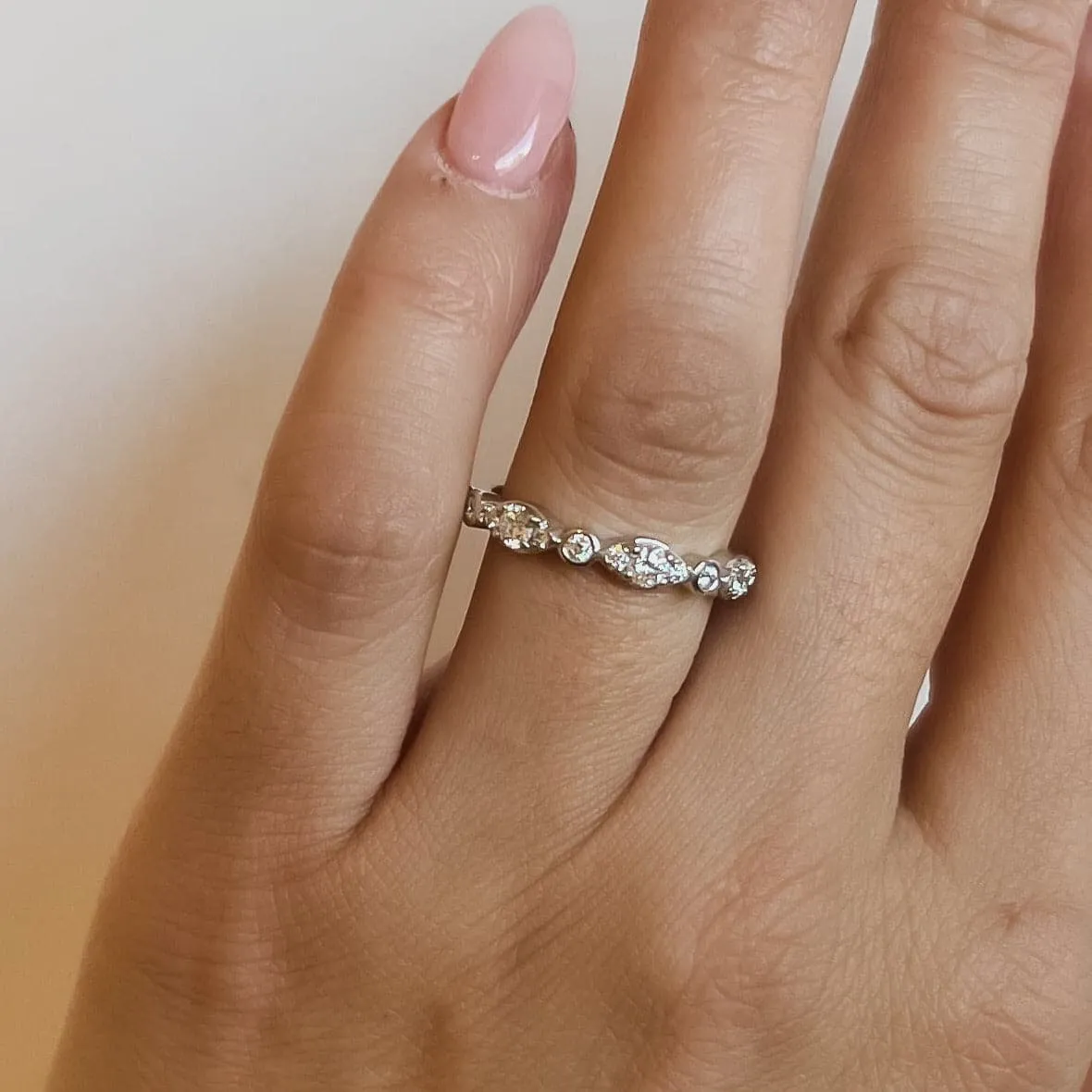 Hearts On Fire Platinum Bezel Regal Band - 0.48ctw