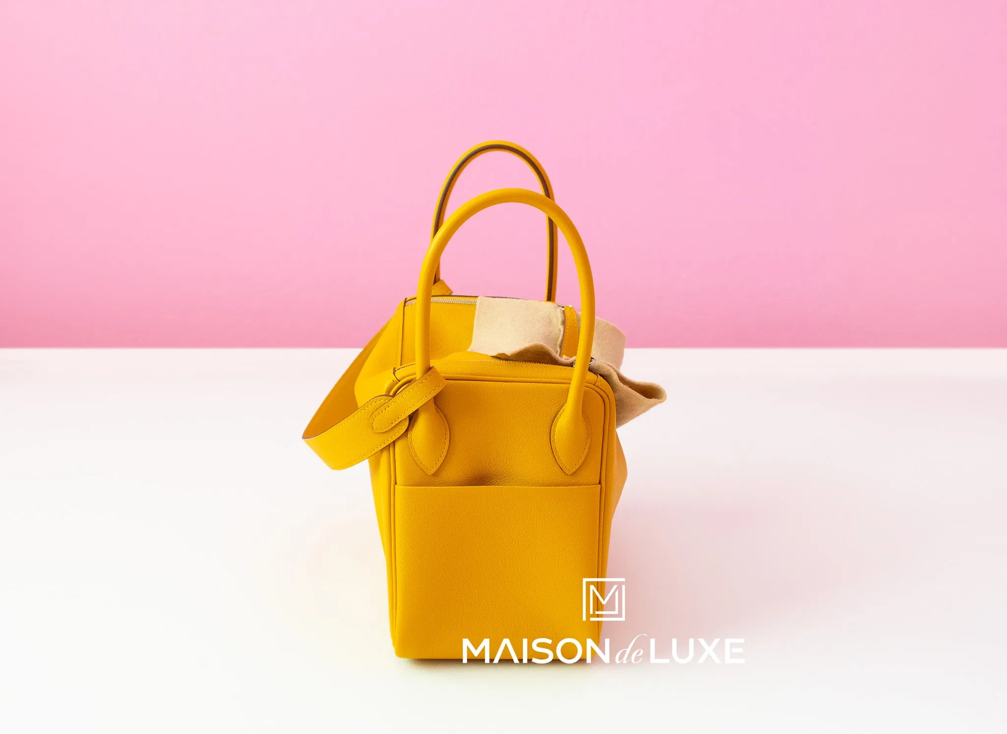 Hermes Jaune Ambre Swift Lindy 26 Handbag
