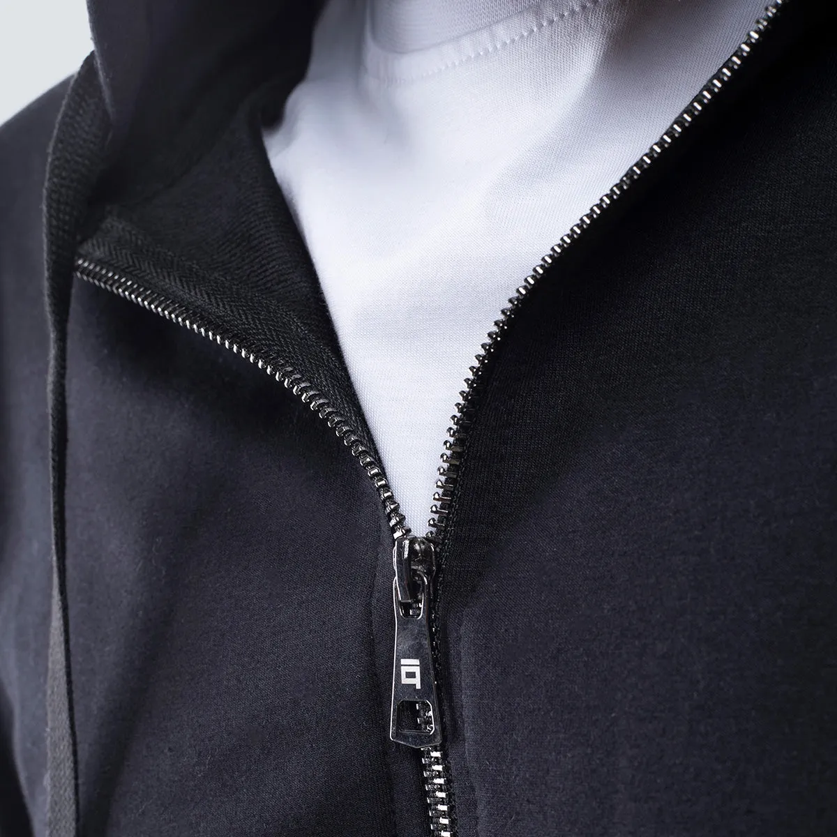Light Zipper . Black