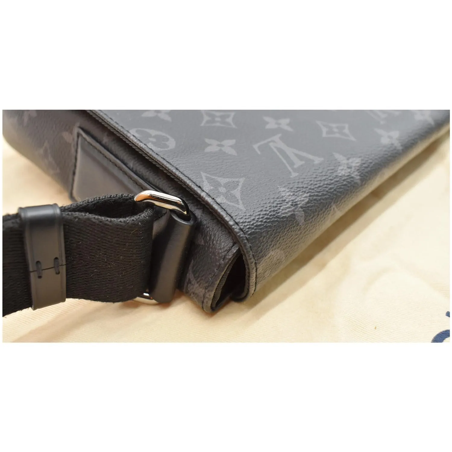 LOUIS VUITTON District PM Monogram Eclipse Messenger Bag Black
