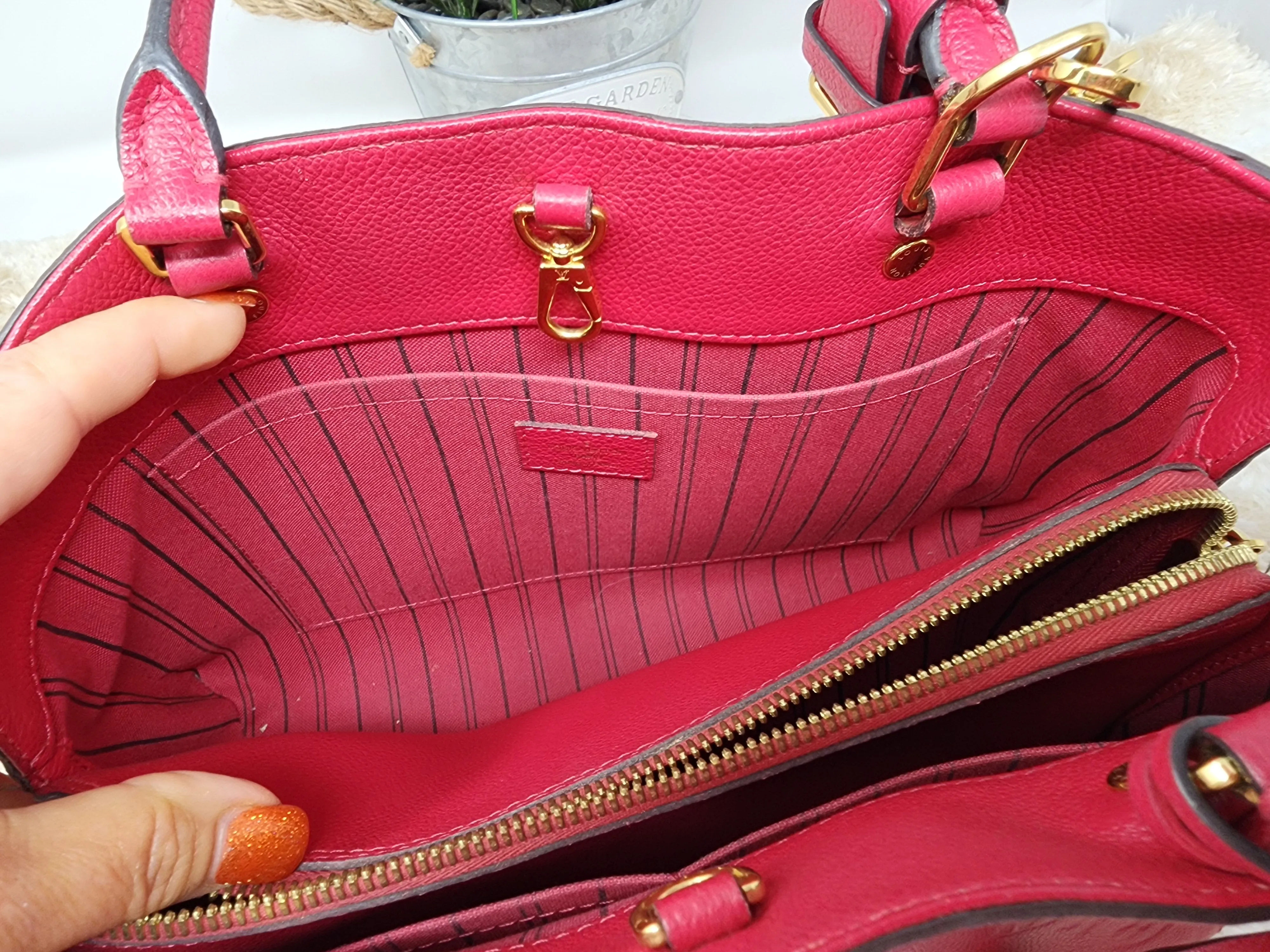 LOUIS VUITTON EMPREINTE MONTAIGNE MM, DAHLIA