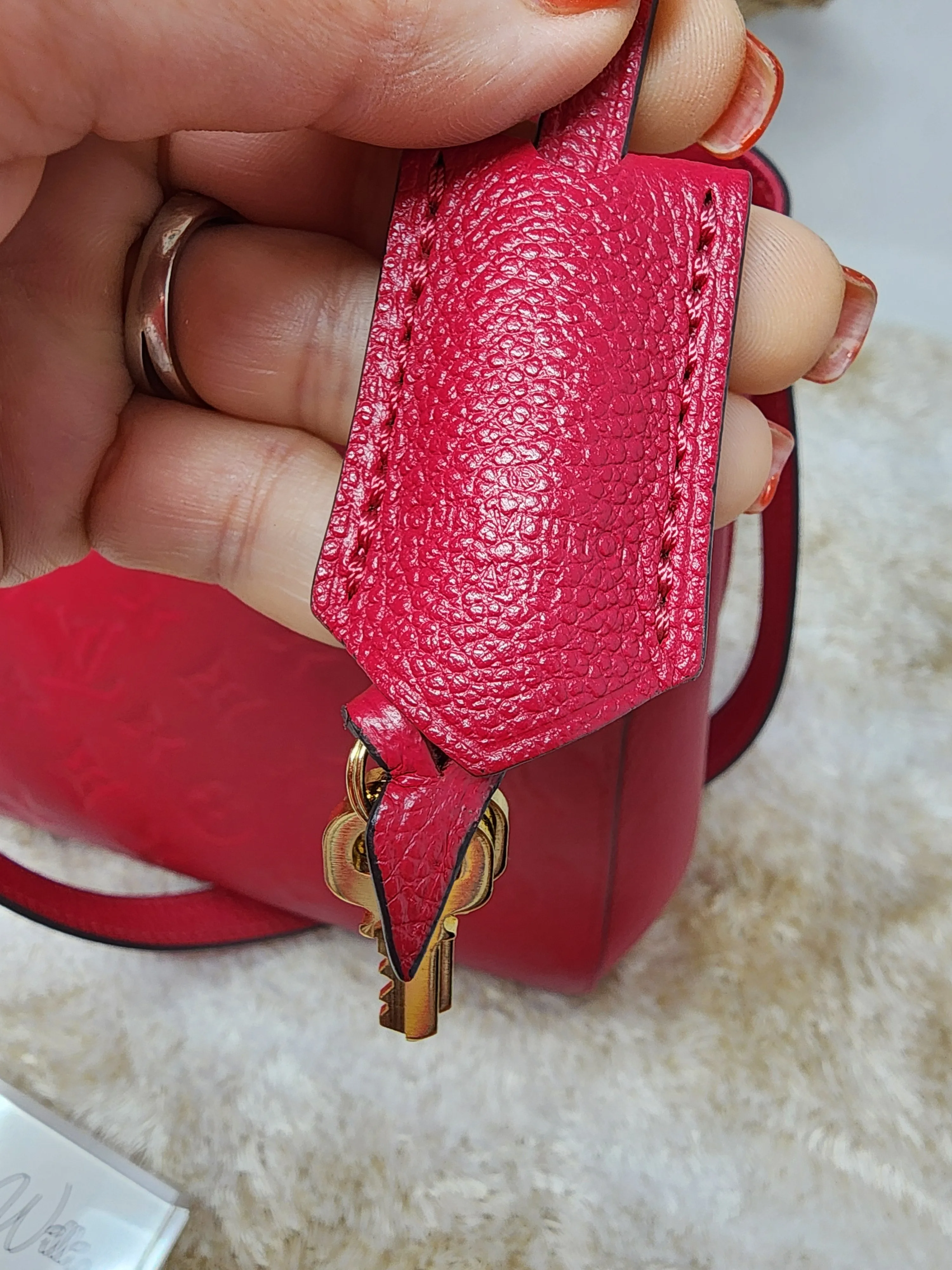 LOUIS VUITTON EMPREINTE MONTAIGNE MM, DAHLIA
