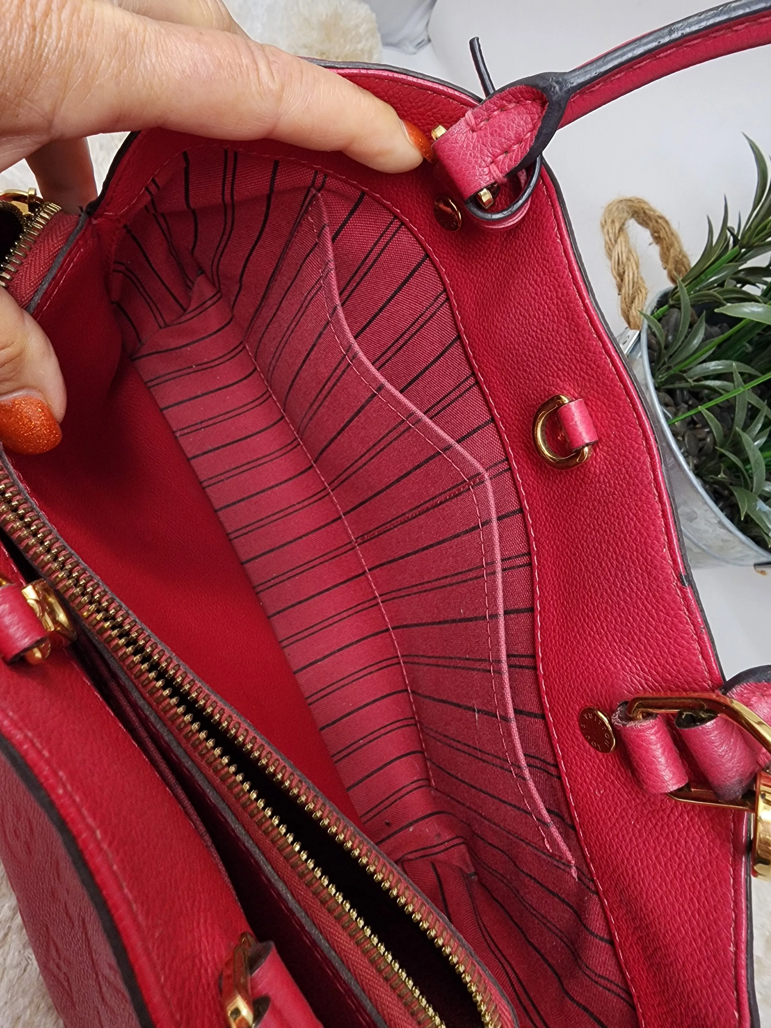LOUIS VUITTON EMPREINTE MONTAIGNE MM, DAHLIA