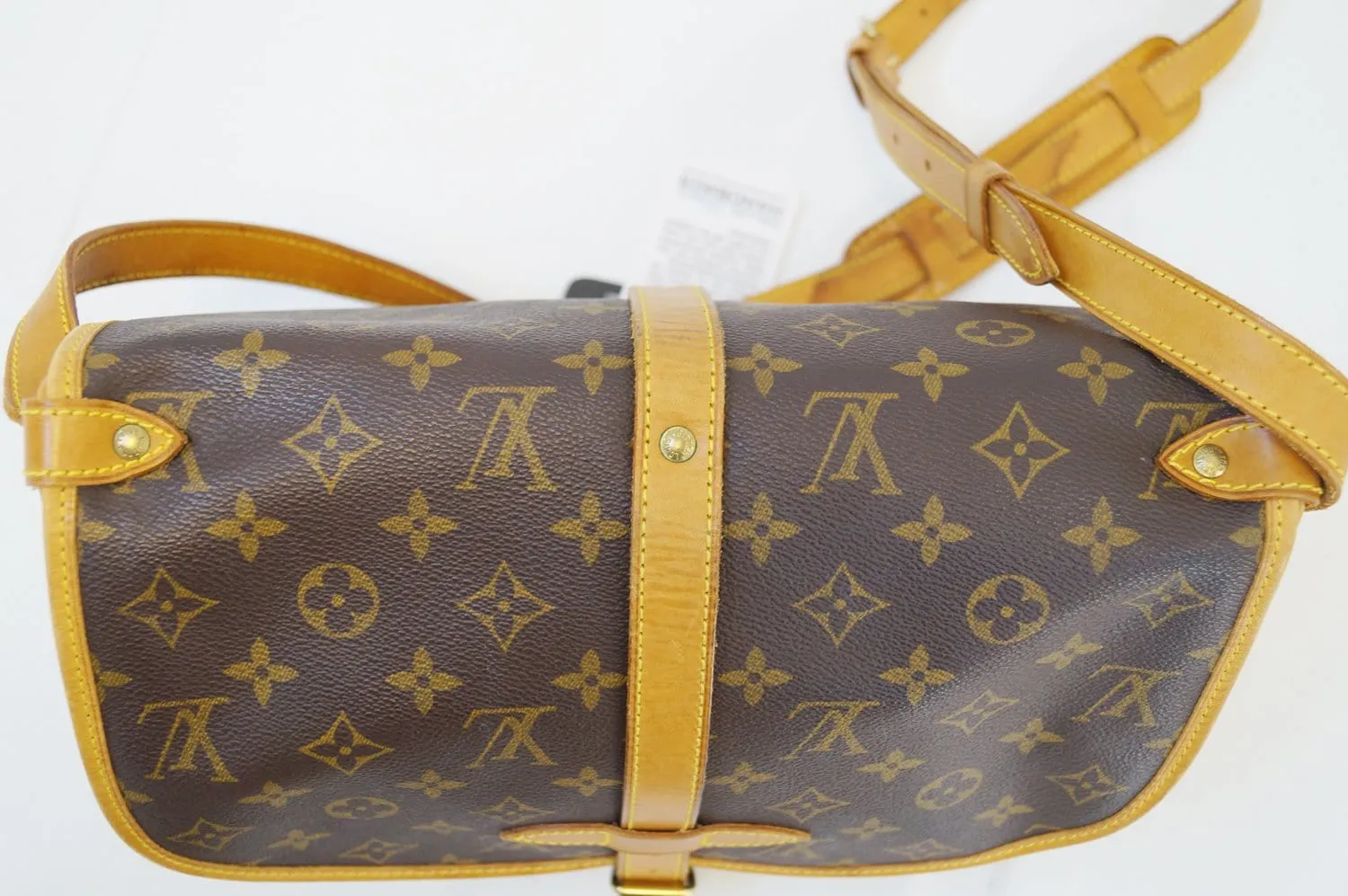 LOUIS VUITTON Monogram Brown Saumur 30 Messenger Bag