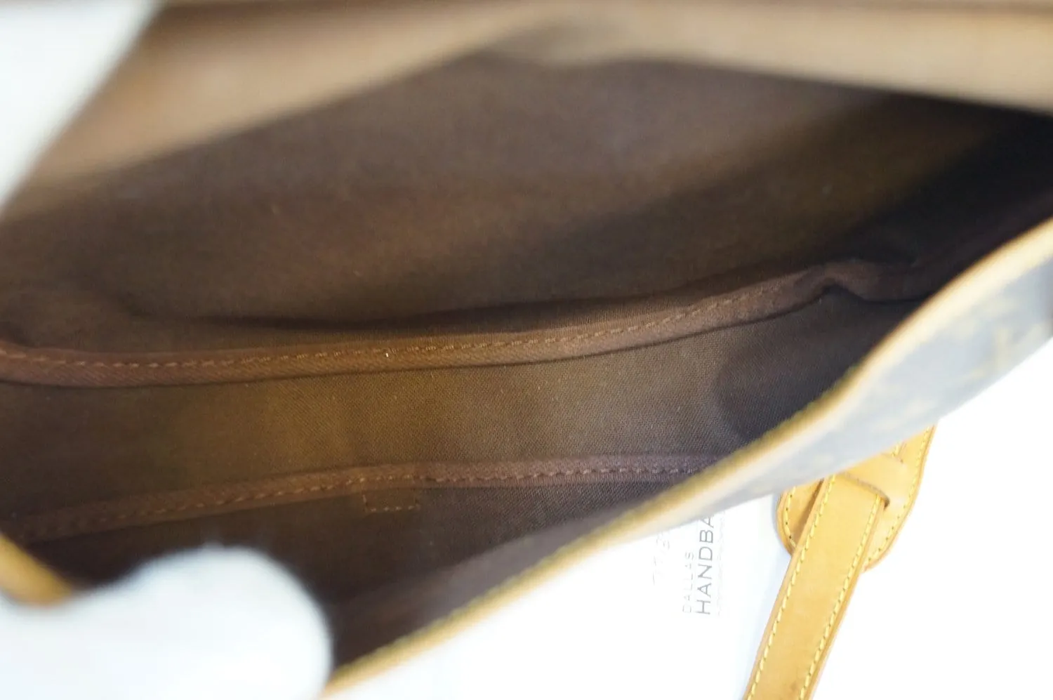 LOUIS VUITTON Monogram Brown Saumur 30 Messenger Bag