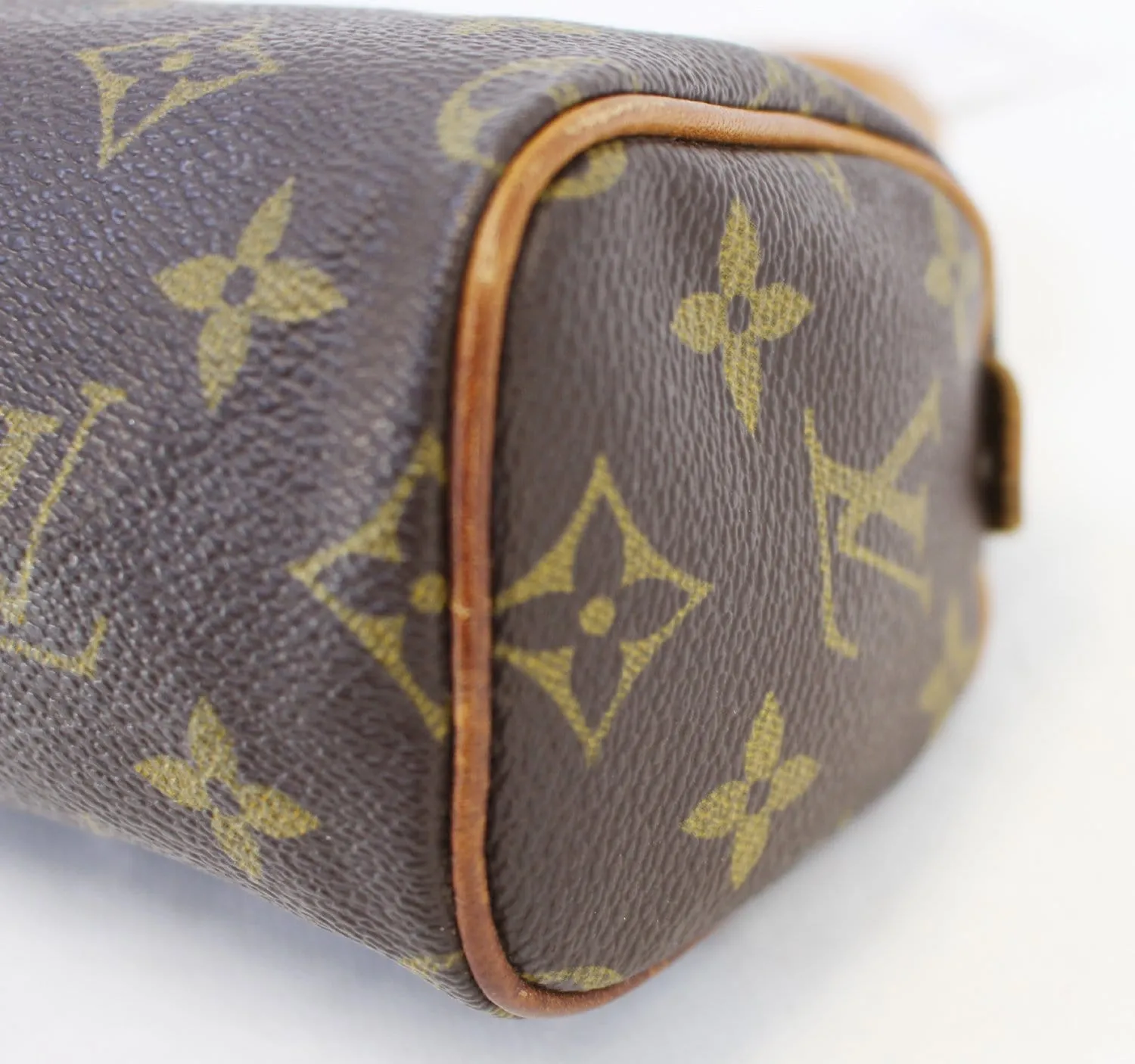 LOUIS VUITTON Monogram Canvas Mini Speedy Satchel  Bag