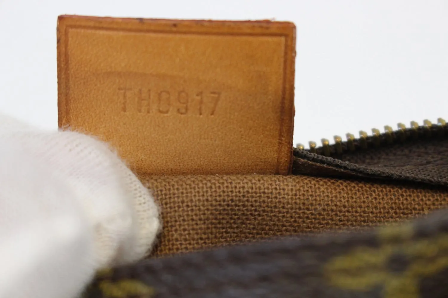 LOUIS VUITTON Monogram Canvas Mini Speedy Satchel  Bag