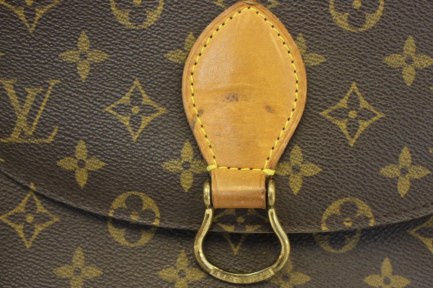 LOUIS VUITTON Monogram Canvas Saint Cloud GM Bag