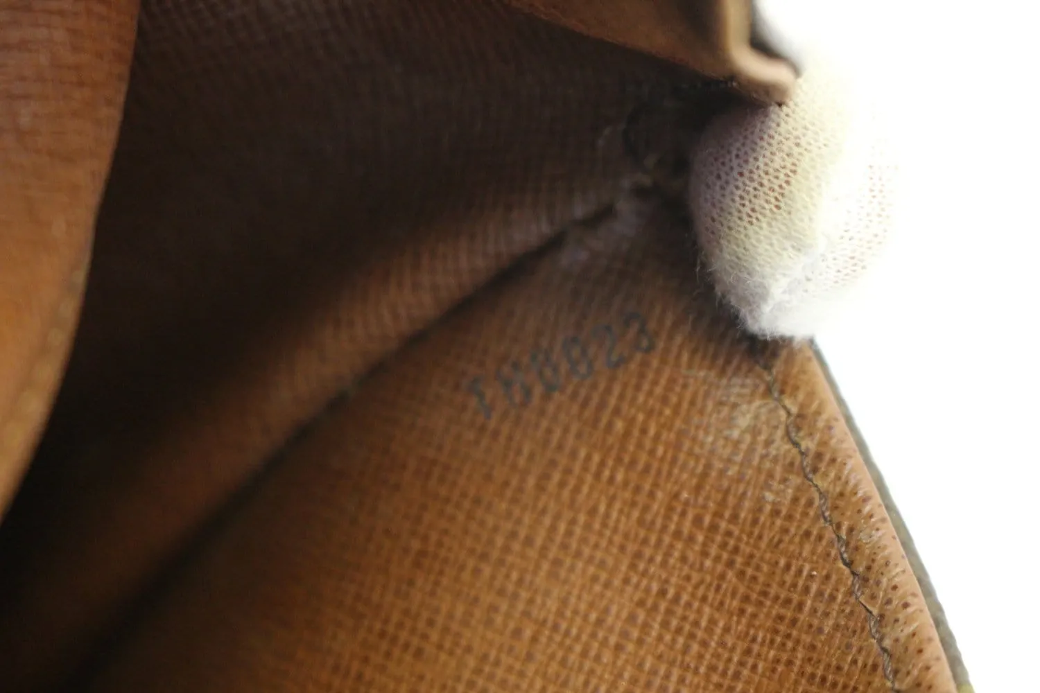 LOUIS VUITTON Monogram Canvas Saint Cloud GM Bag