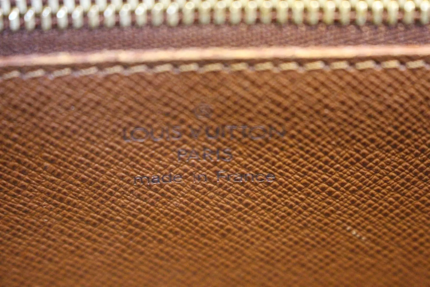 LOUIS VUITTON Monogram Canvas Saint Cloud GM Crossbody