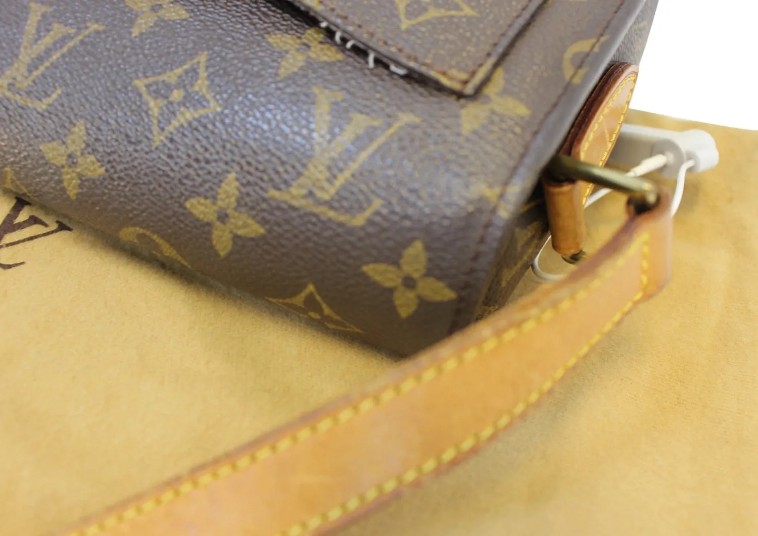 LOUIS VUITTON Monogram Canvas Saint Cloud GM Crossbody