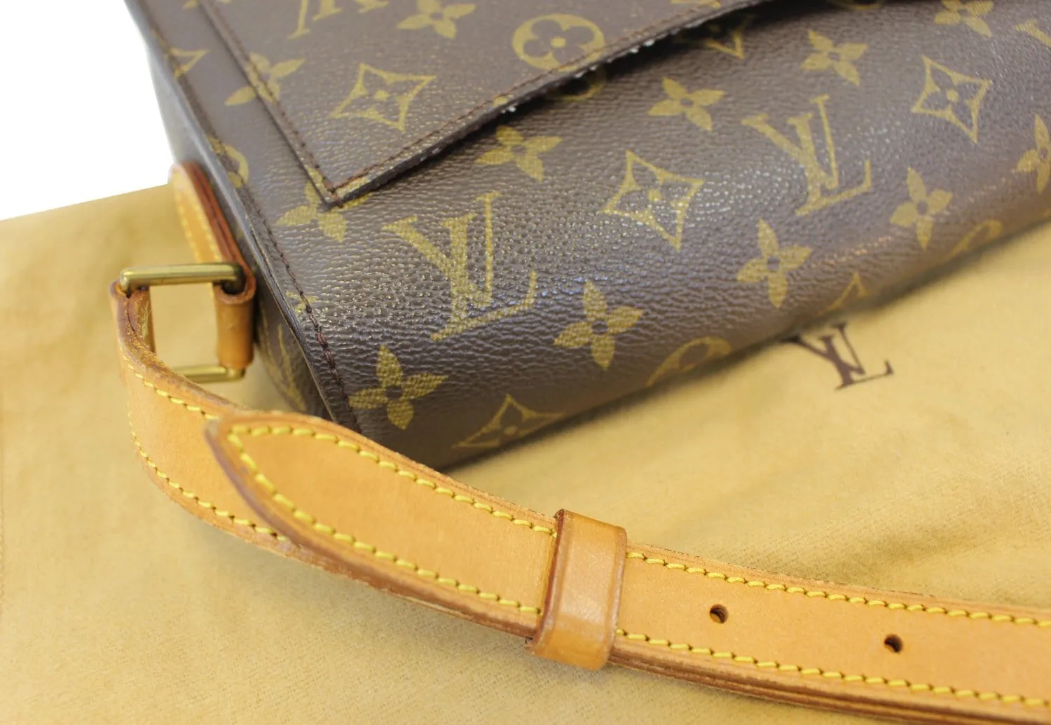 LOUIS VUITTON Monogram Canvas Saint Cloud GM Crossbody