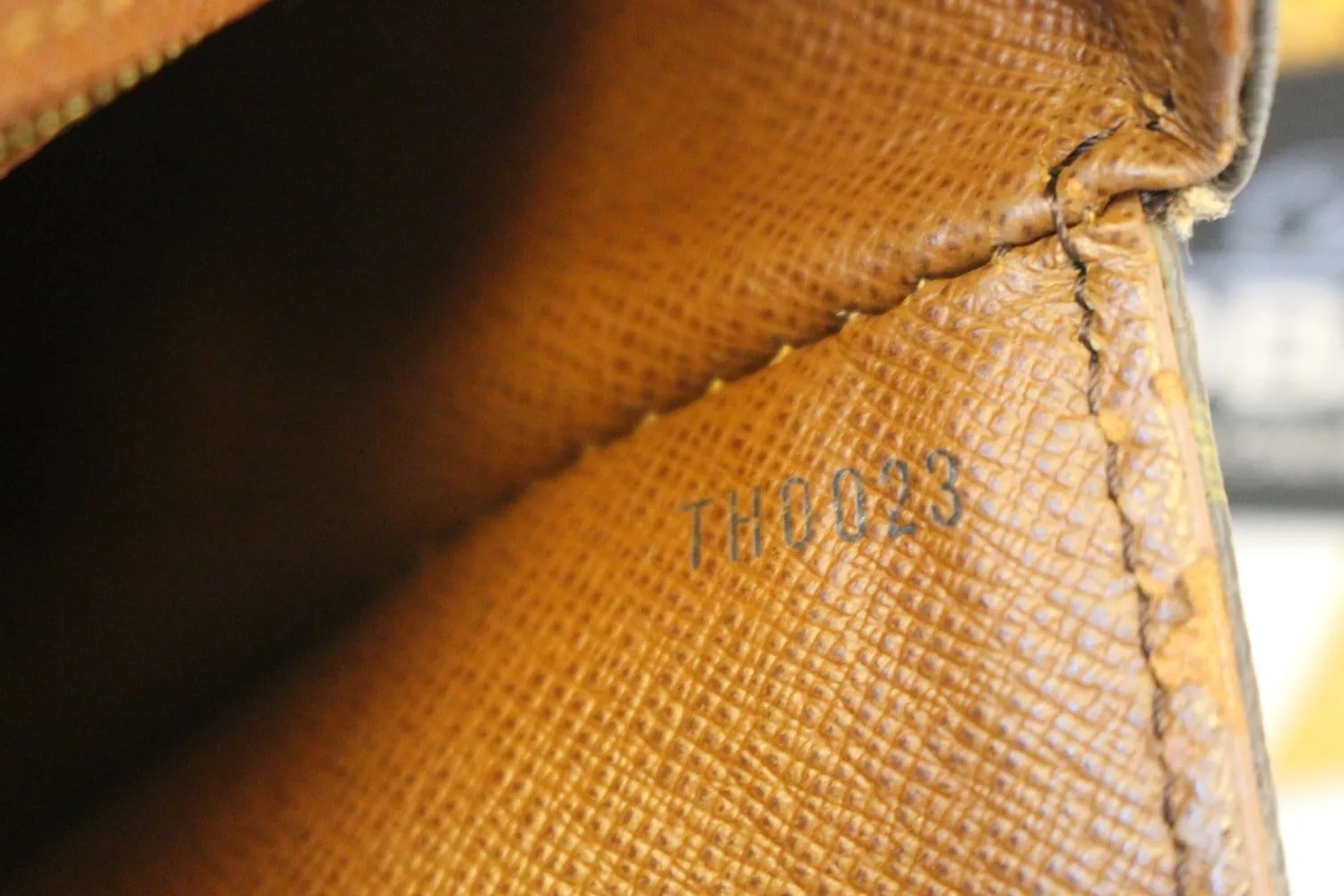 LOUIS VUITTON Monogram Canvas Saint Cloud GM Crossbody