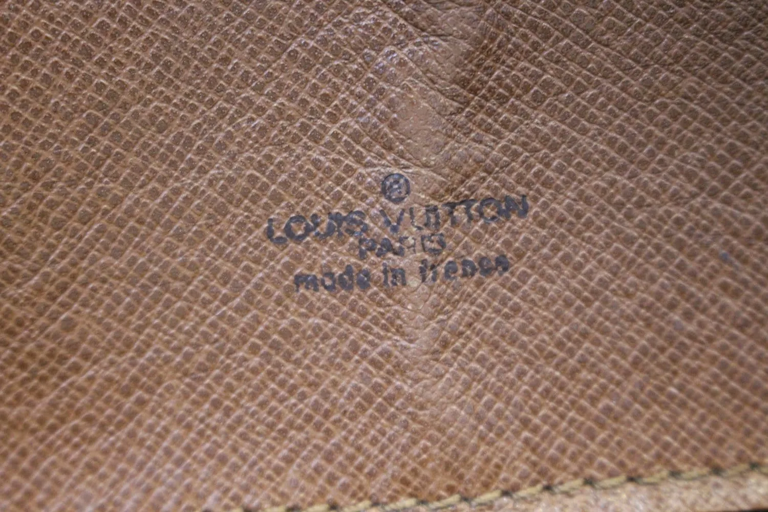 LOUIS VUITTON Monogram Canvas Saint Cloud GM Shoulder Bag