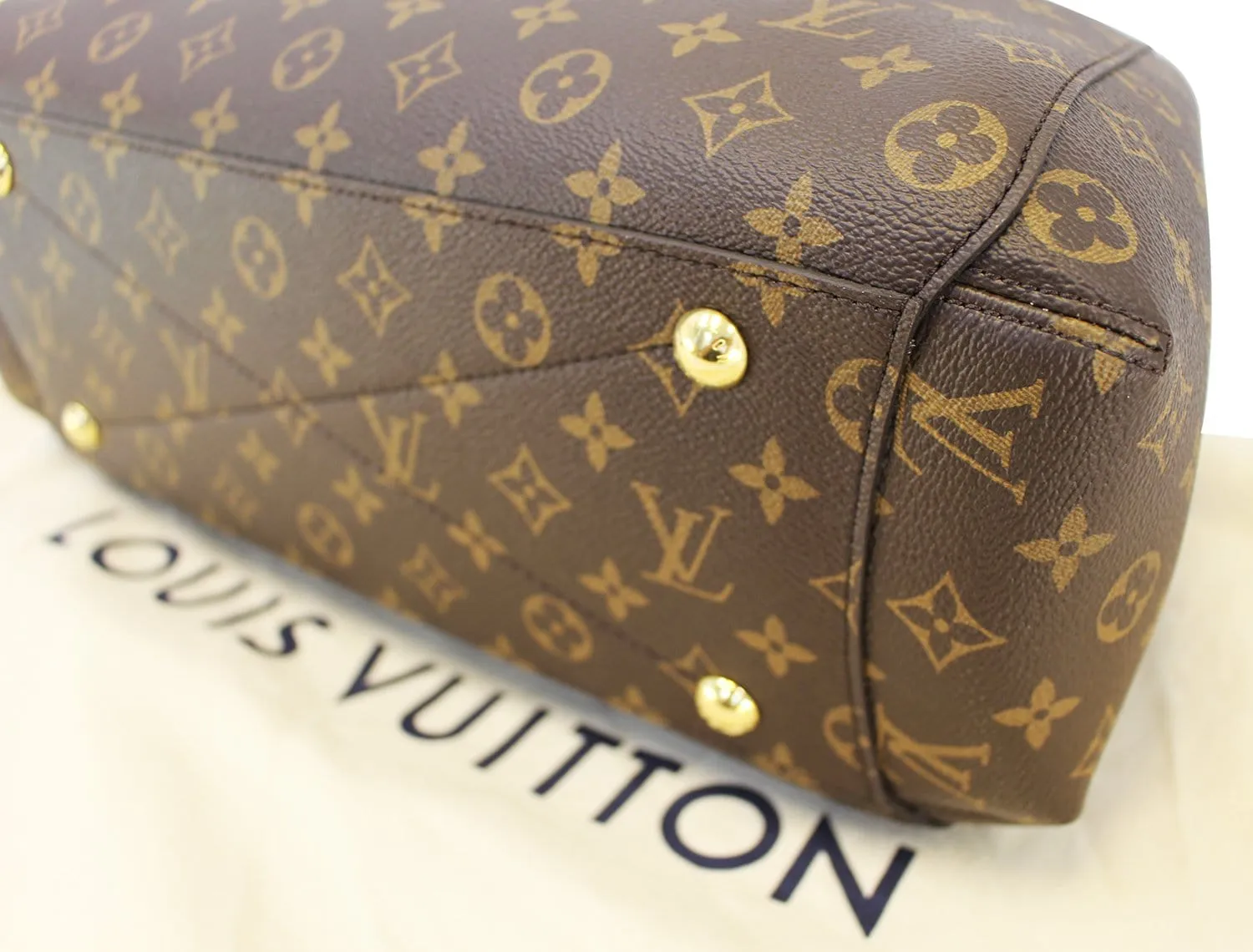 LOUIS VUITTON Monogram Montaigne GM Shoulder Handbag