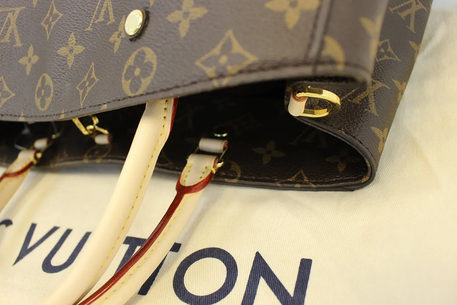 LOUIS VUITTON Monogram Montaigne GM Shoulder Handbag