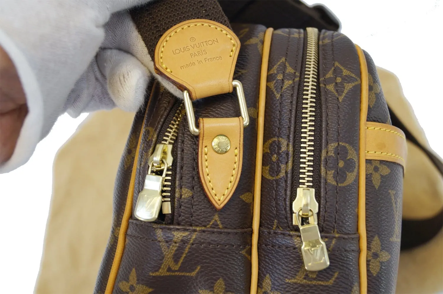 LOUIS VUITTON Monogram Reporter PM Messenger Bag