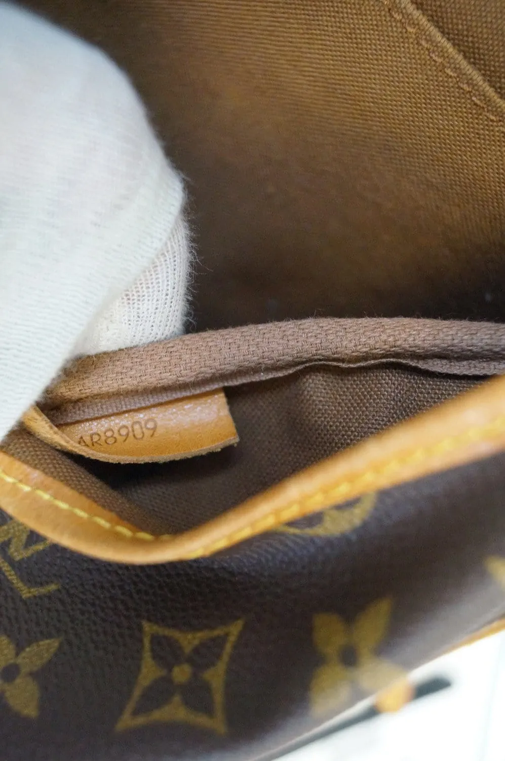 LOUIS VUITTON Monogram Saumur 43 Shoulder Bag