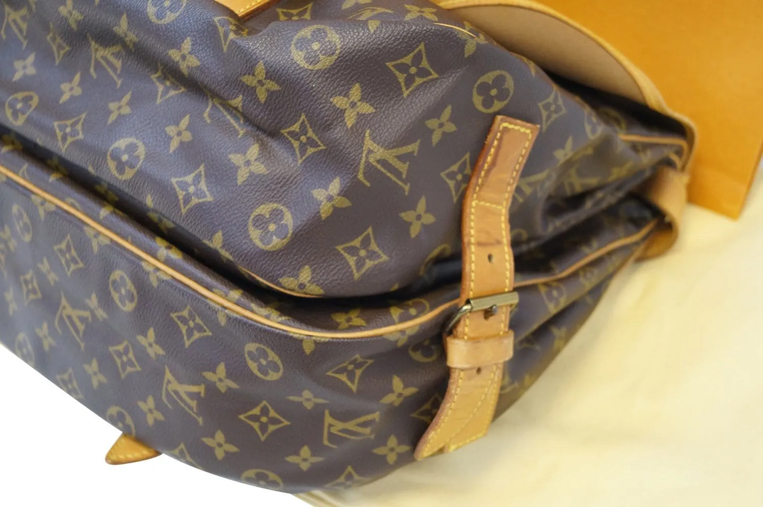 LOUIS VUITTON Monogram Saumur 43 Shoulder Bag