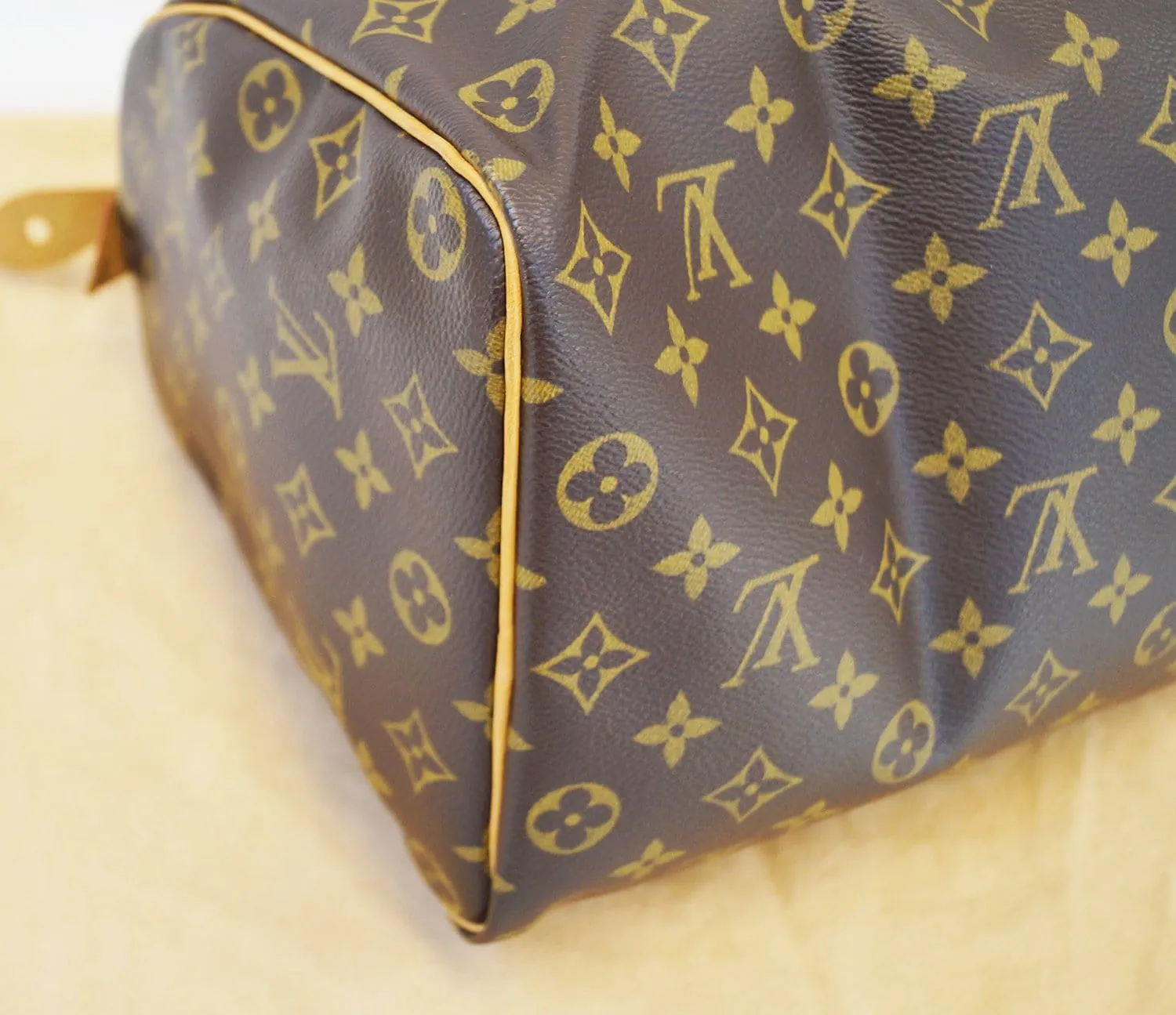 LOUIS VUITTON Monogram Speedy 35 Handbag