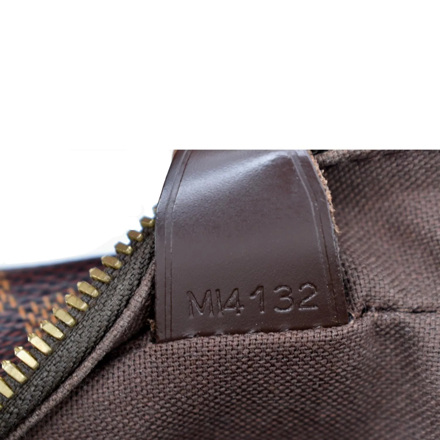 LOUIS VUITTON Shelton MM Damier Canvas Messenger Bag Brown