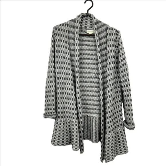 Lucy &amp; Laurel Lightweight Alpaca Wool Blend Checkered Knit Cardigan