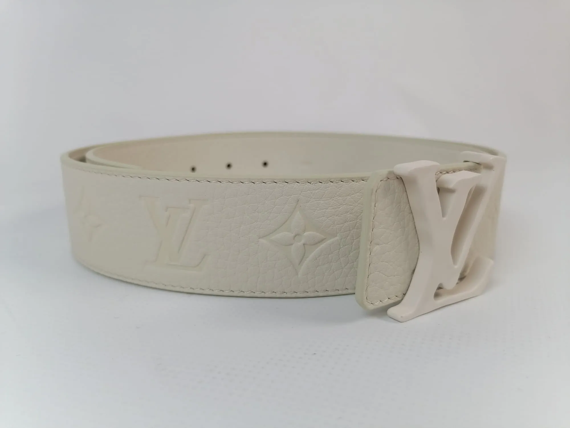 LV Initials Shape Reversible Belt 40 MM