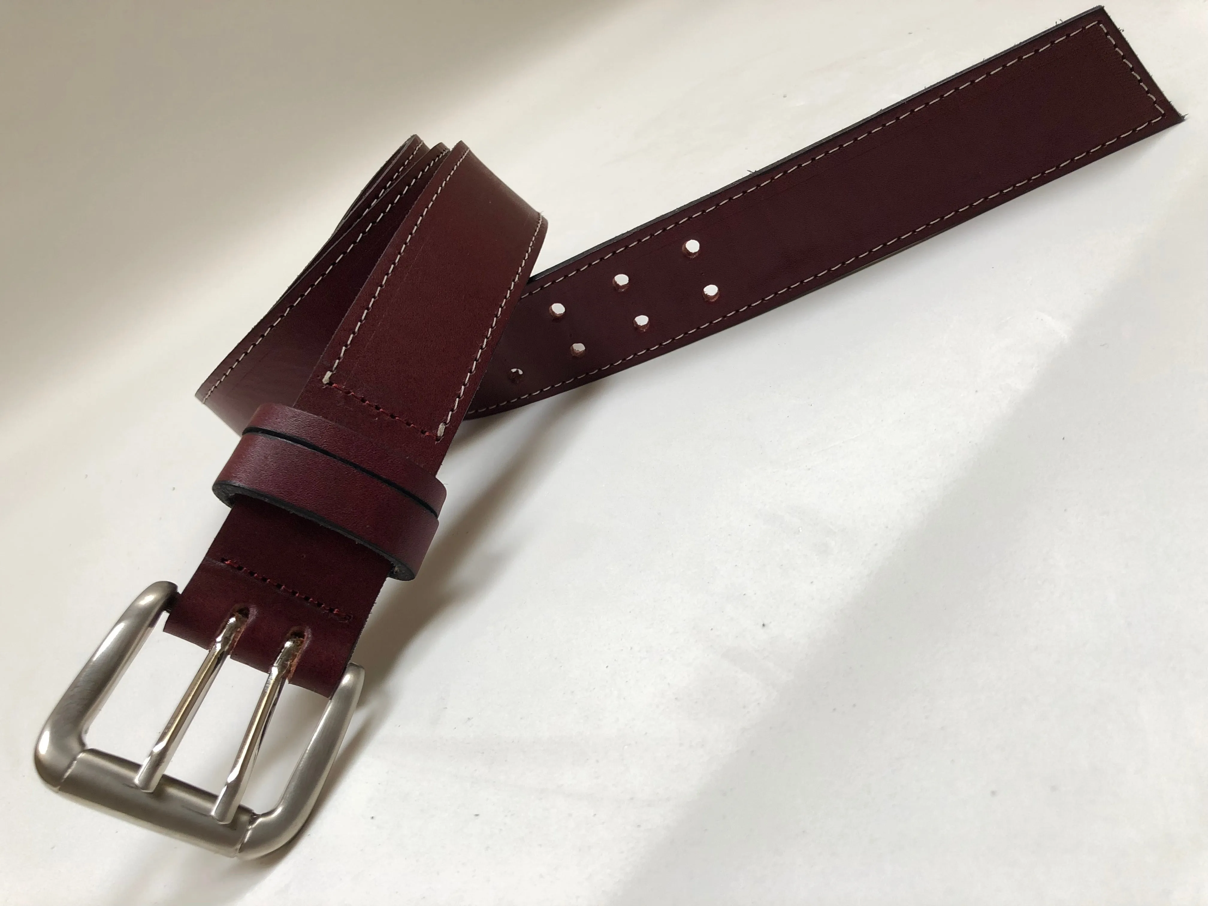 Men's Burgundy Leather Belt with Silver Tone Buckle 44A10