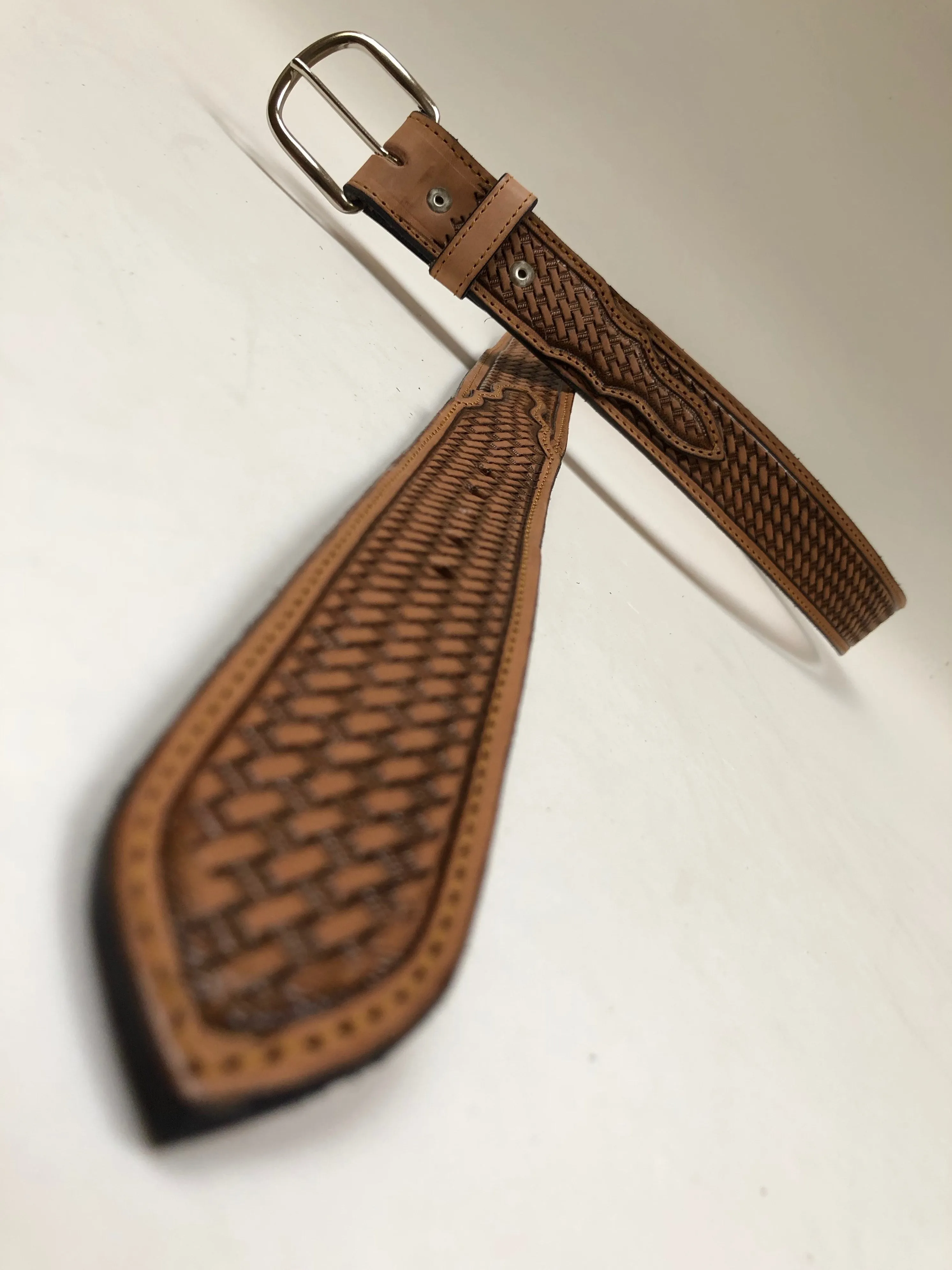Men's Natural Basket Weave Leather Belt with Silver Tone Buckle 38A5