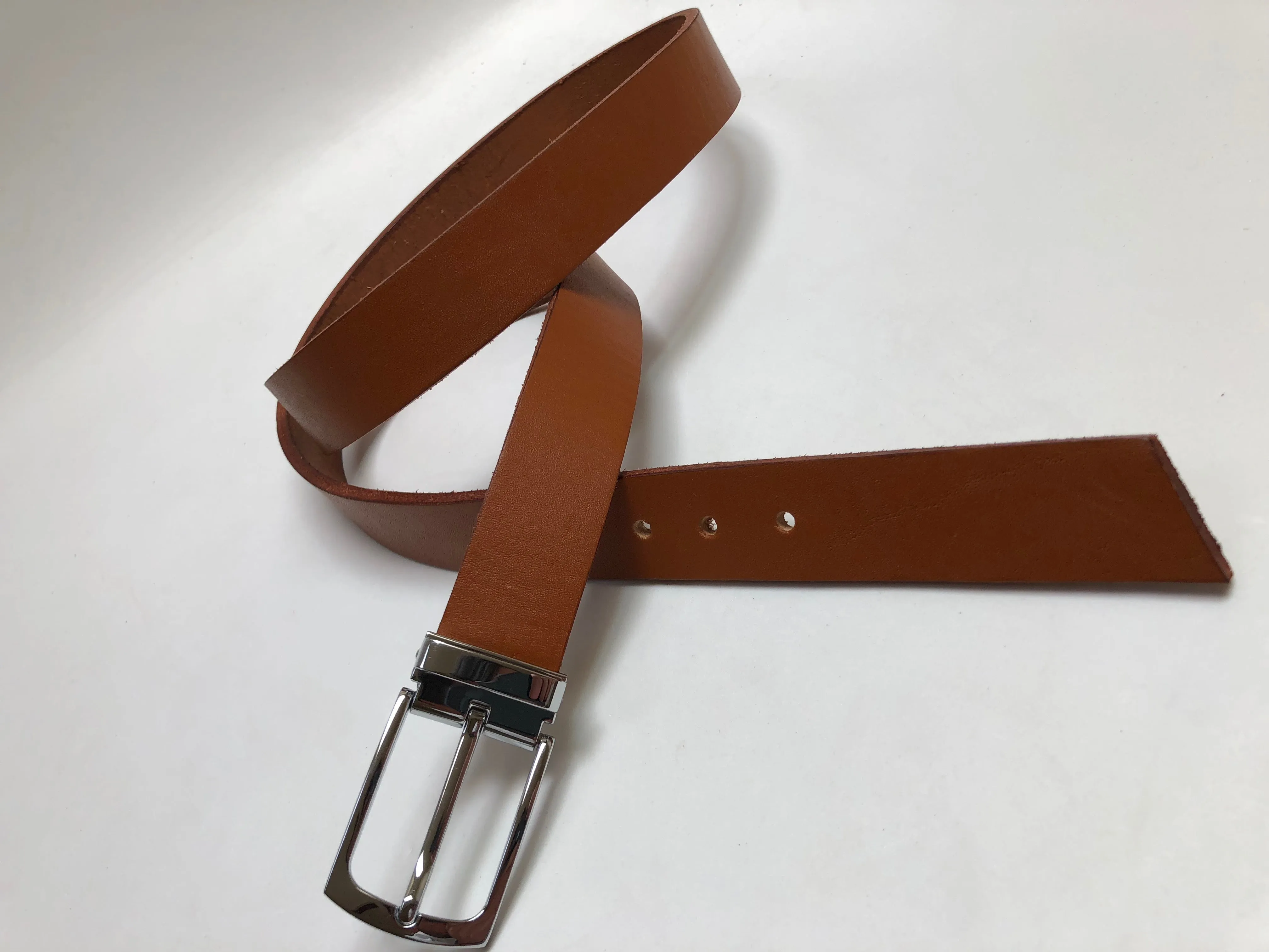 Men's Tan Leather Belt with Silver Tone Buckle 40Z2