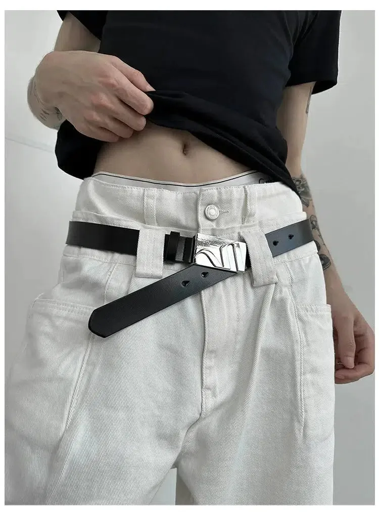Metal Buckle Sleek Leather Belt