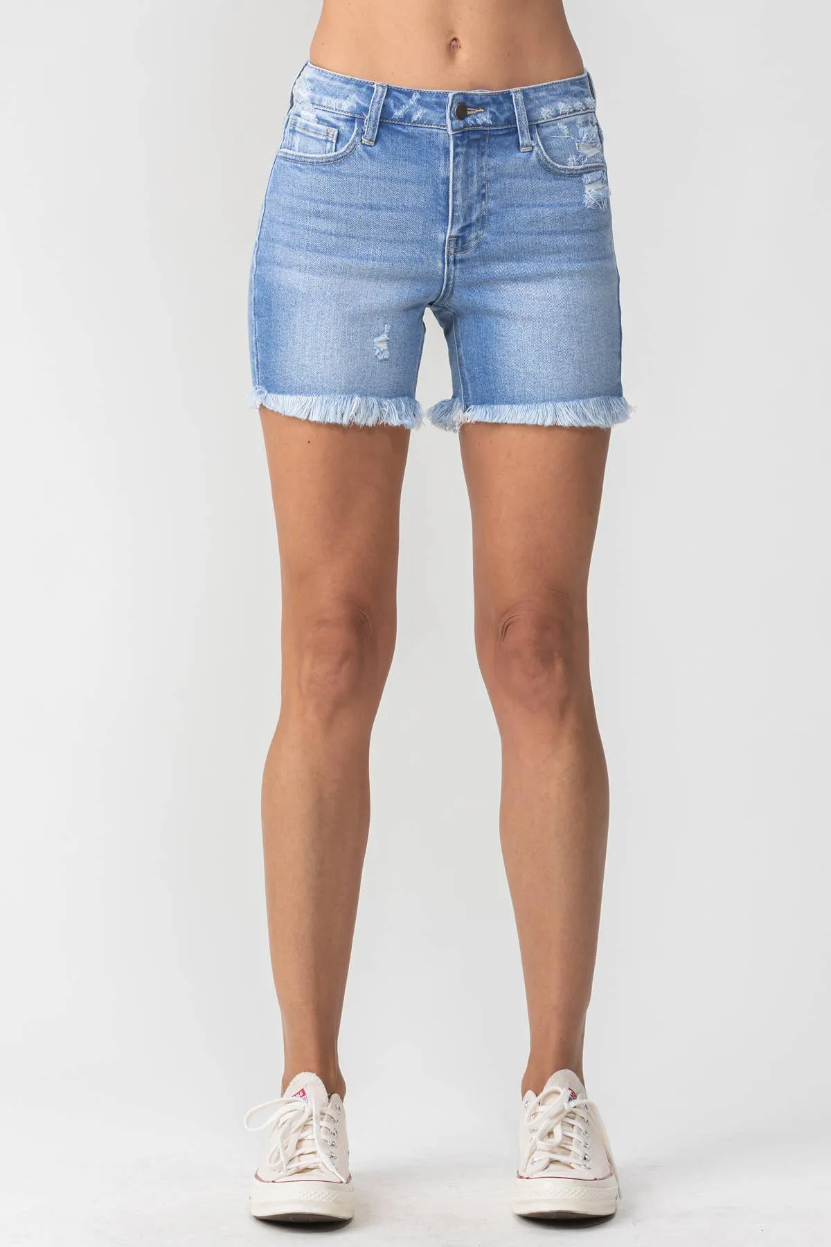 Mid Rise Frayed Shorts: Light Wash